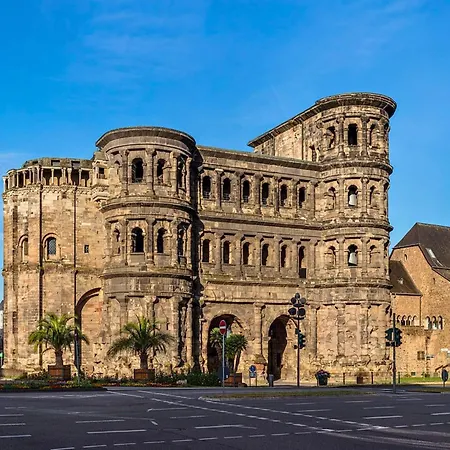 In Near Trier & Nature Park * Pellingen