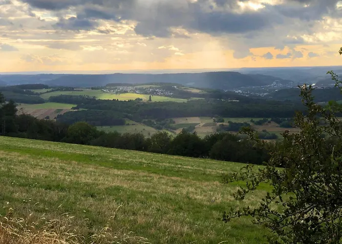 In Near Trier & Nature Park 公寓